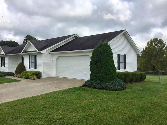 4th image of 64 Canterbury Dr