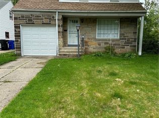 3997 Strandhill Rd, Cleveland, OH 44128