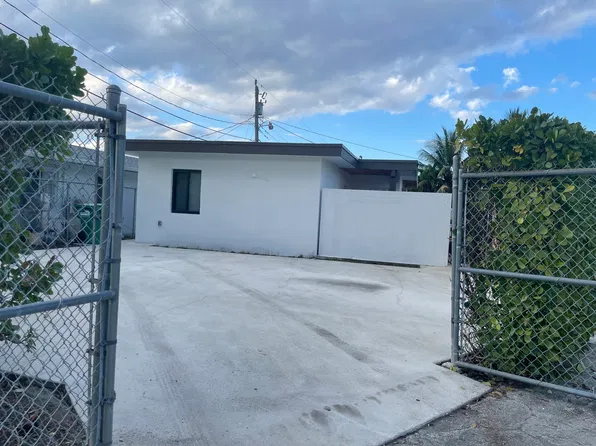 (undisclosed Address), Miami, FL 33165