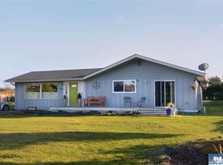571 W Anderson Rd, Sequim, WA 98382