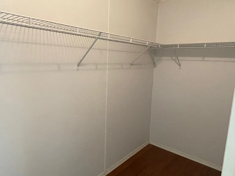 5453 Williamsburg Ln — Photo 16