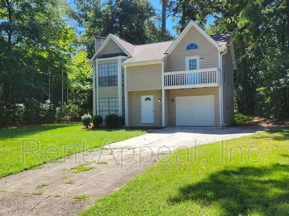 6915 Babbling Brook Dr, Rex, GA 30273