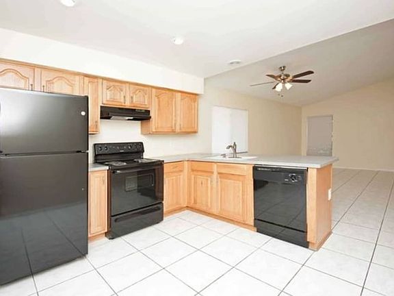 5th image of 1364 San Diego Ct