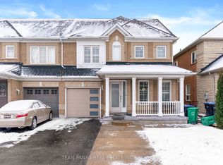 16 Saintsbury Cres, Brampton, ON L6R 2W3