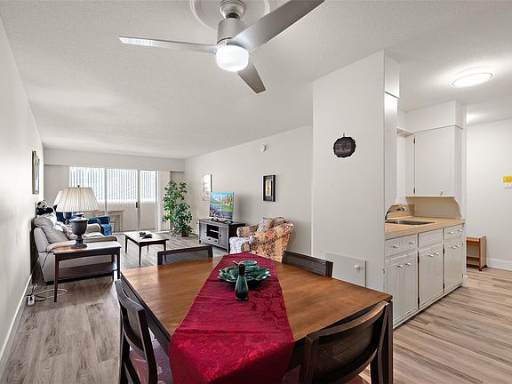 4th image of 2050 White Birch Rd #206