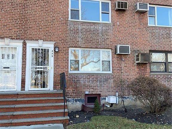 2nd image of 359 Bay 8th St #2