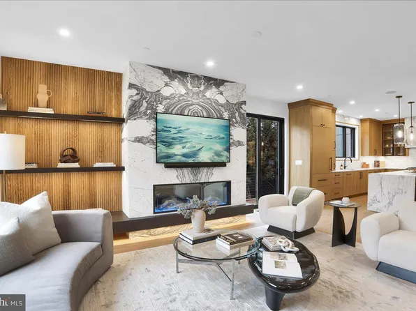 130 N Main St APT A, New Hope, PA 18938