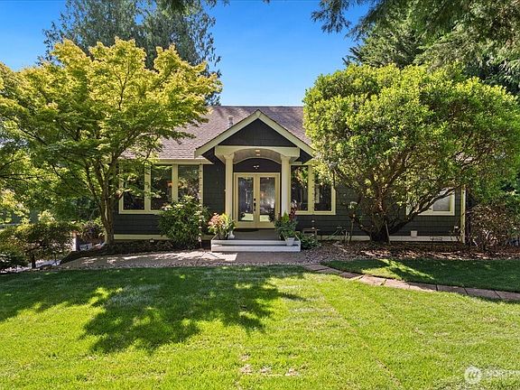 2nd image of 3324 Deer Island Drive E