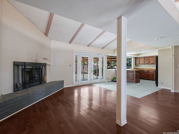 5th image of 6914 Glen Gate