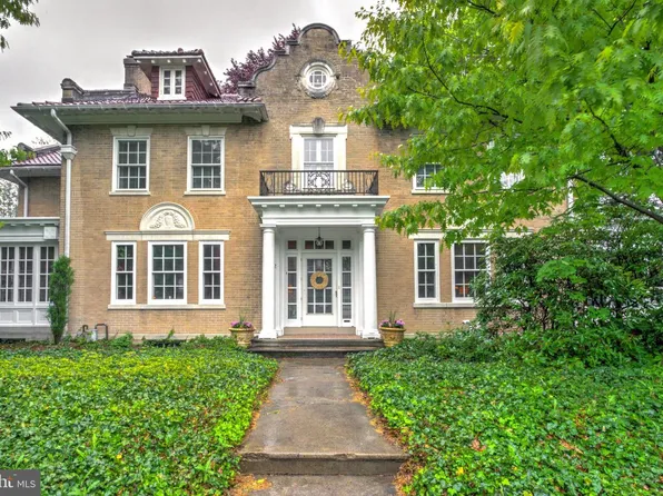 2 E High St, Lebanon, PA 17042