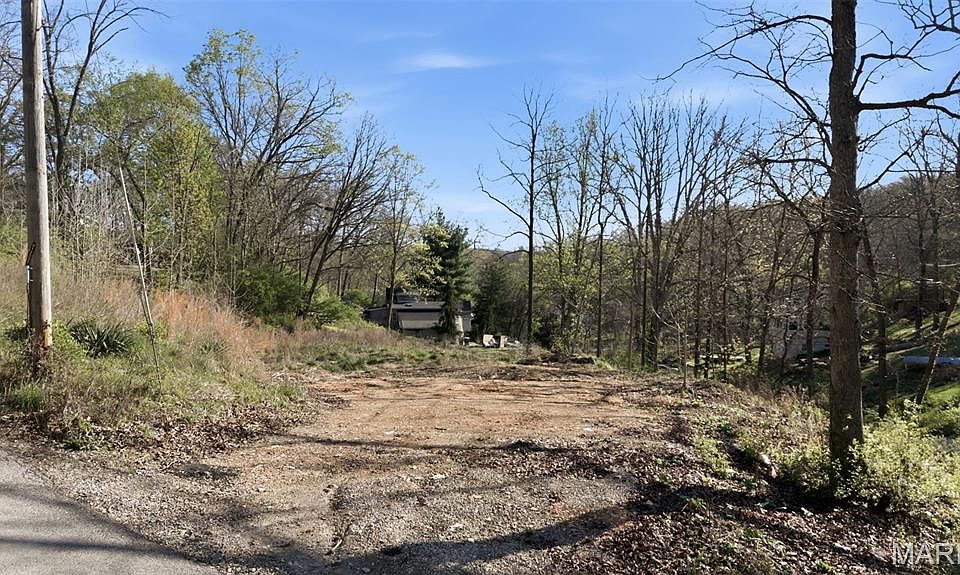 1st image of 639 Castlewood Dr