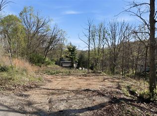 639 Castlewood Dr, Ballwin, MO