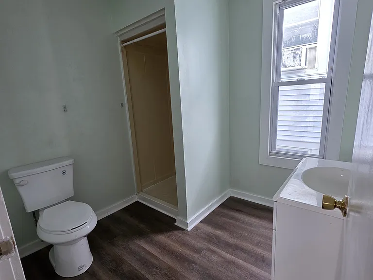 167 Paine St #1 — Photo 7