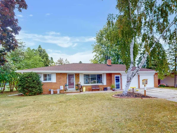 459 Park St, Pulaski, WI 54162