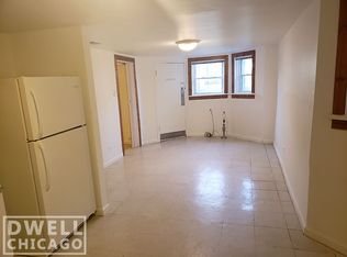 3120 N Kimball Ave #G, Chicago, IL 60618