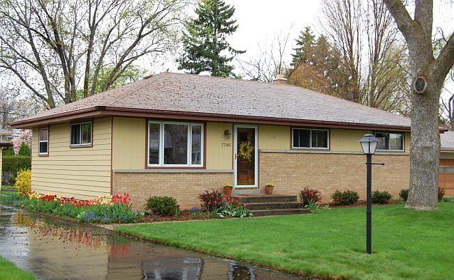 1st image of 7705 N 49th St
