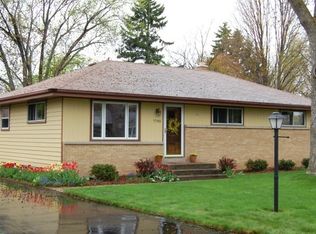 7705 N 49th St, Brown Deer, WI 53223