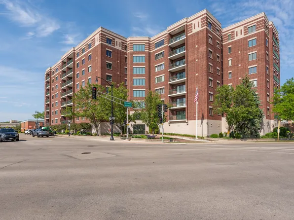 201 N Vail Ave APT 807, Arlington Heights, IL 60004