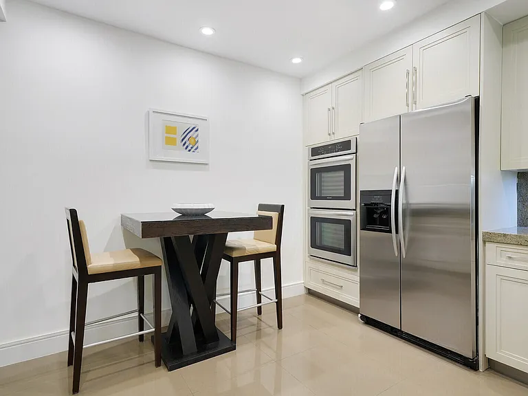 550 SE Mizner Blvd #B209 — Photo 18