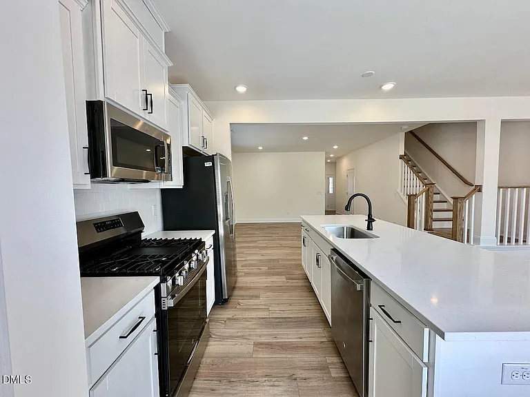 955 Kensley Grove Ln — Photo 10