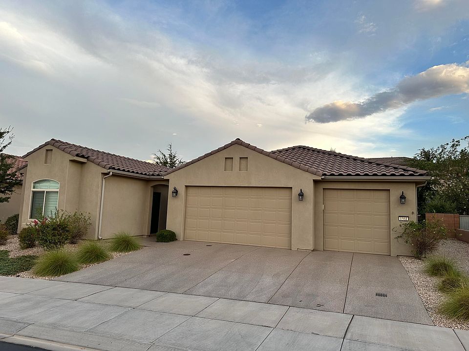 2nd image of 1561 W Garnet Ridge Dr