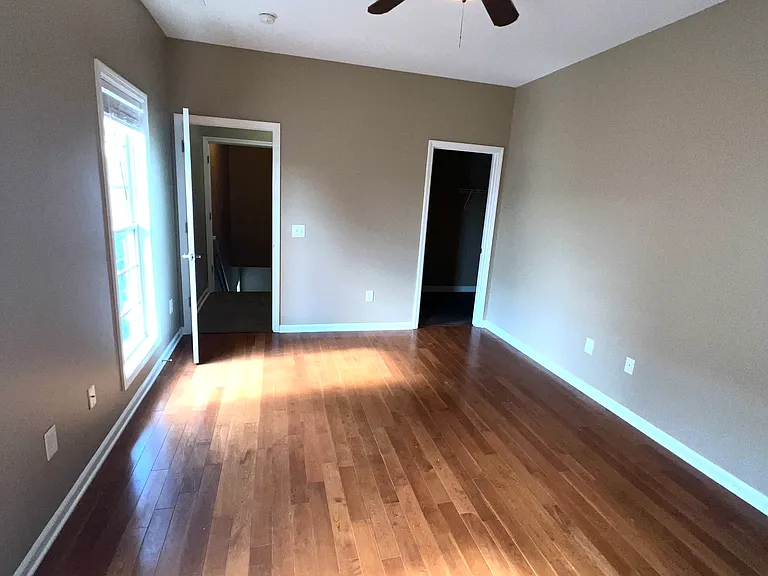 104 Saint Charles Pl — Photo 12