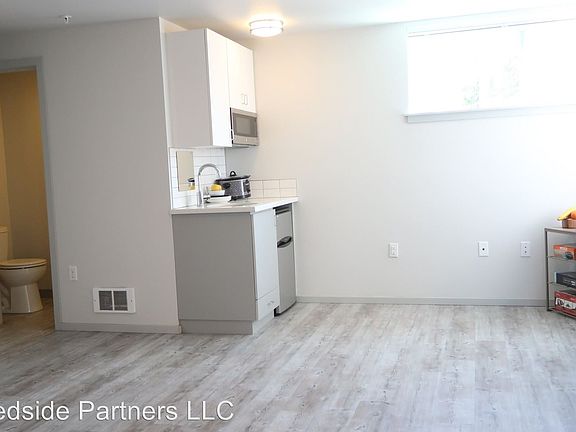 3rd image of 1806 12th Ave APT E301
