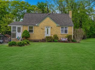 1100 Schweitzer Rd, McKeesport, PA 15135