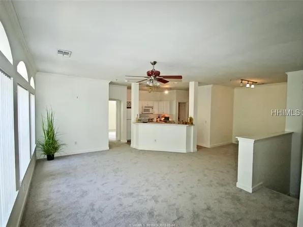 4 Indigo Run Dr APT 1410, Hilton Head Island, SC 29926