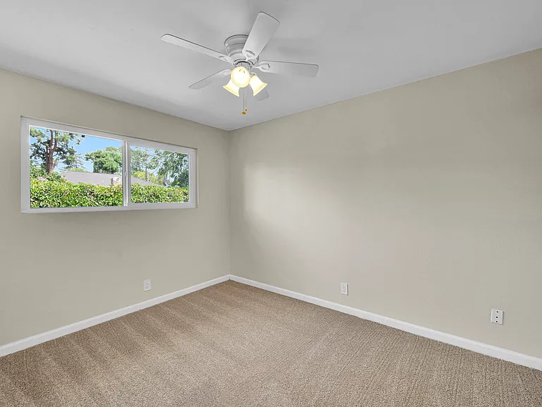 853 Hale Ct — Photo 21