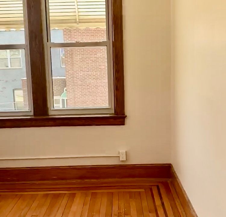 2nd image of 20-40 42nd St #2A