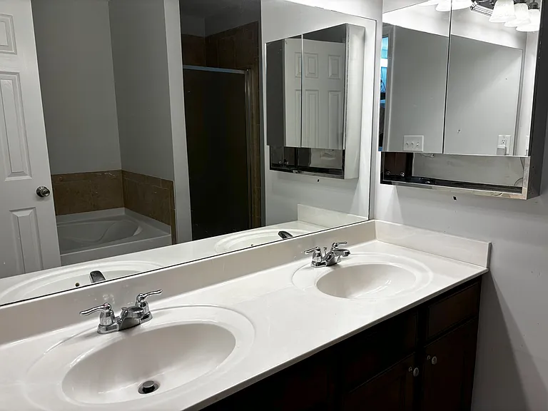 5600 Moresby Ct — Photo 27