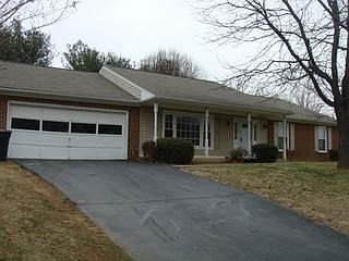 3rd image of 1635 Kingsmill Dr