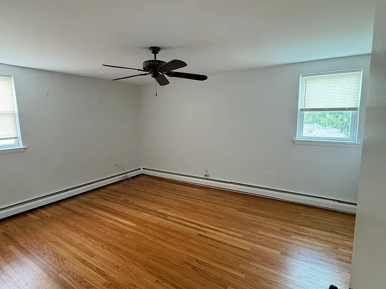 714 Hagner St — Photo 8