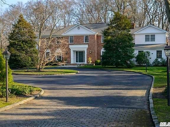 2nd image of 22 Farmstead Ln