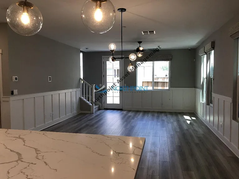 5013 Wuthering Ave — Photo 13