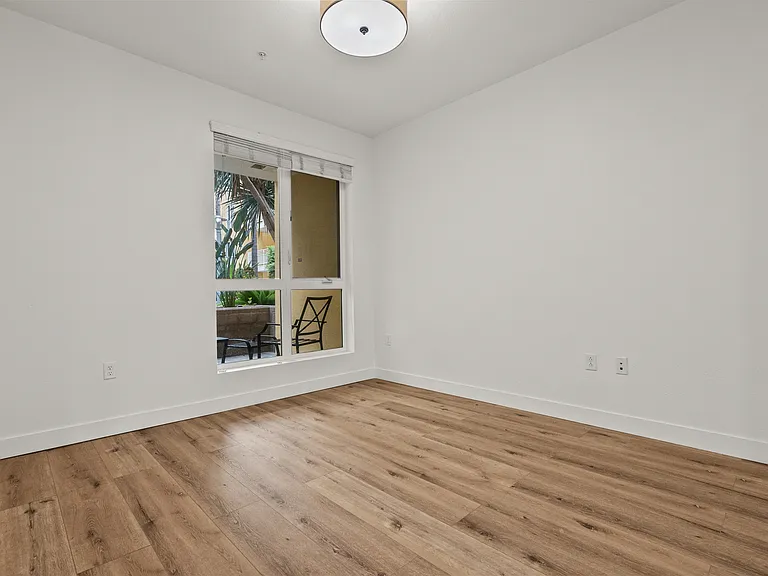 21301 Erwin St #206 — Photo 22
