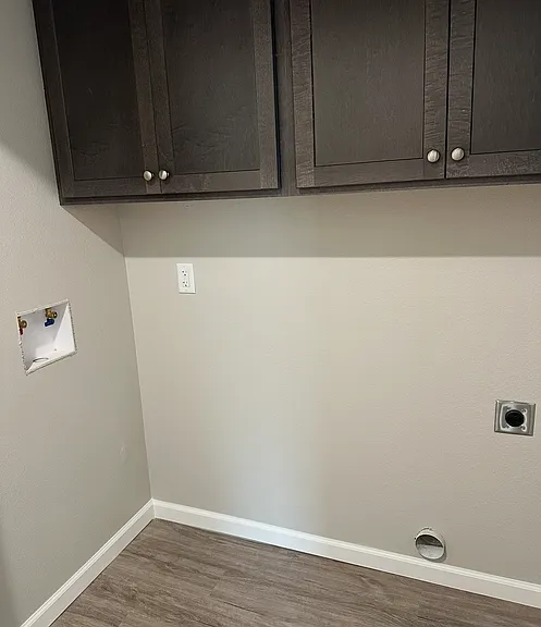 512 N Oak St — Photo 12
