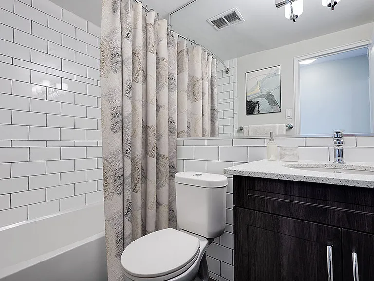 99 Dowling Ave — Photo 4