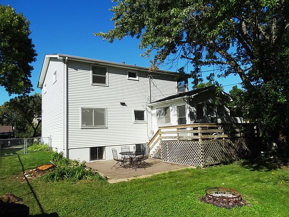 2nd image of 2584 Crown Hill Ct