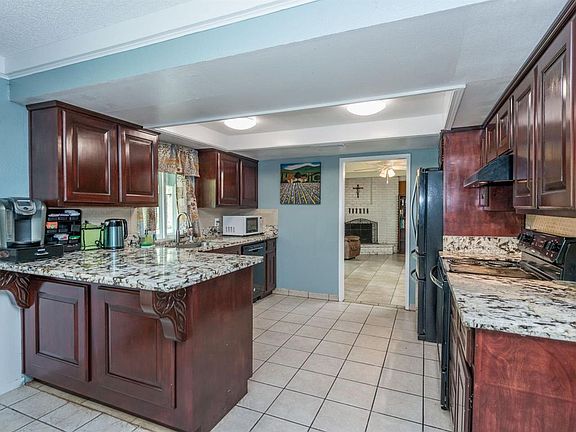 2nd image of 18530 Varden Dr