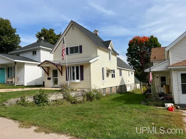 926 W Superior St, Munising, MI 49862