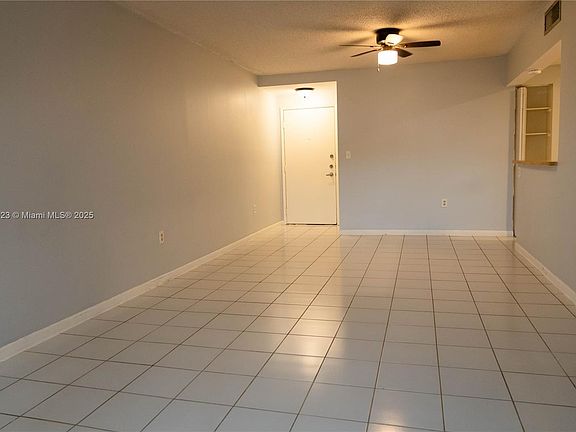 4th image of 9419 Fontainebleau Blvd APT 101