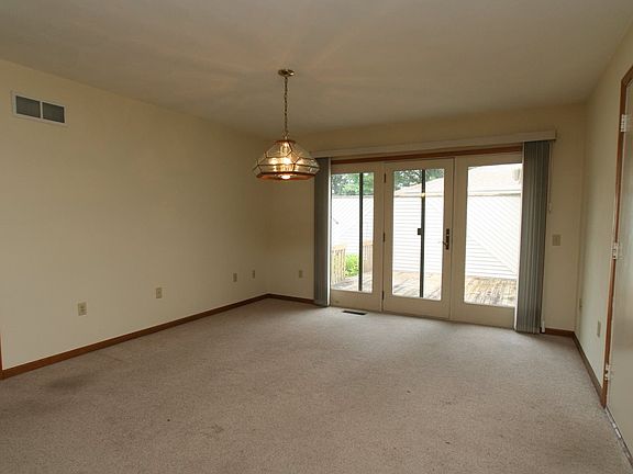 5th image of 2800 Alexandria Pl