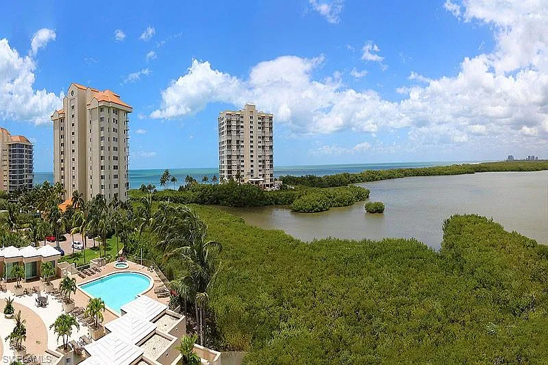 3 bed, 3.0 bath, 2535 sqft, $14,500 — Photo 4