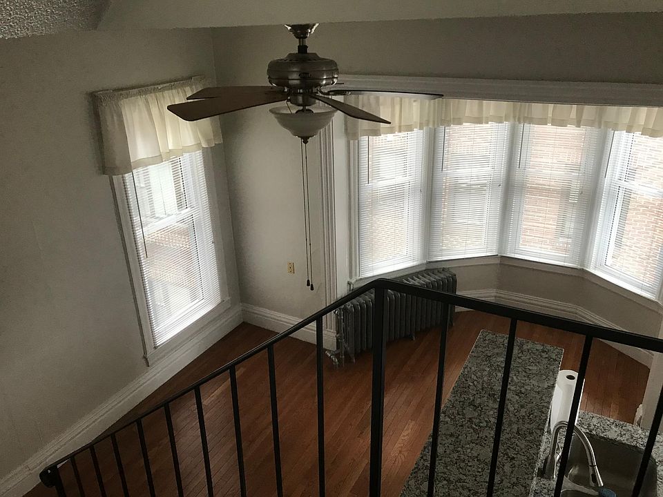 1st image of 184 Summit Ave