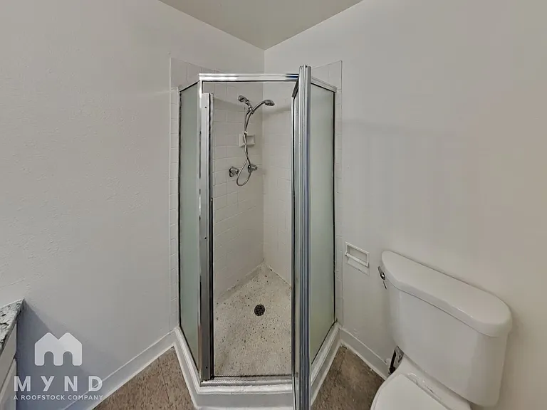 6290 Bancroft Ave — Photo 11