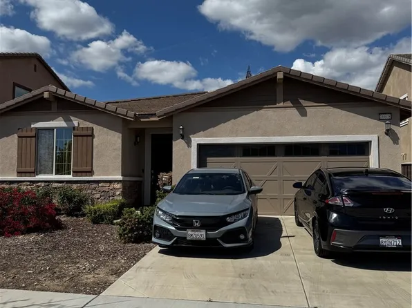 16608 Oakville St, Fontana, CA 92336