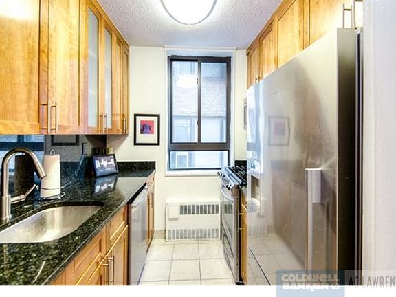 2nd image of 115 E 34th St APT 15K