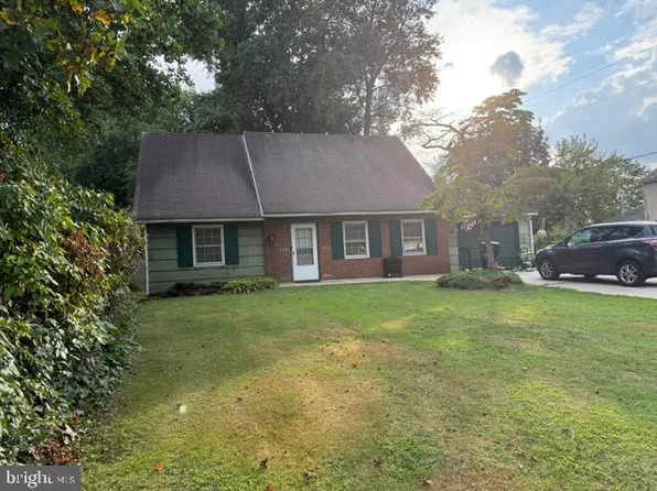 6 Minstrel Ln, Willingboro, NJ 08046